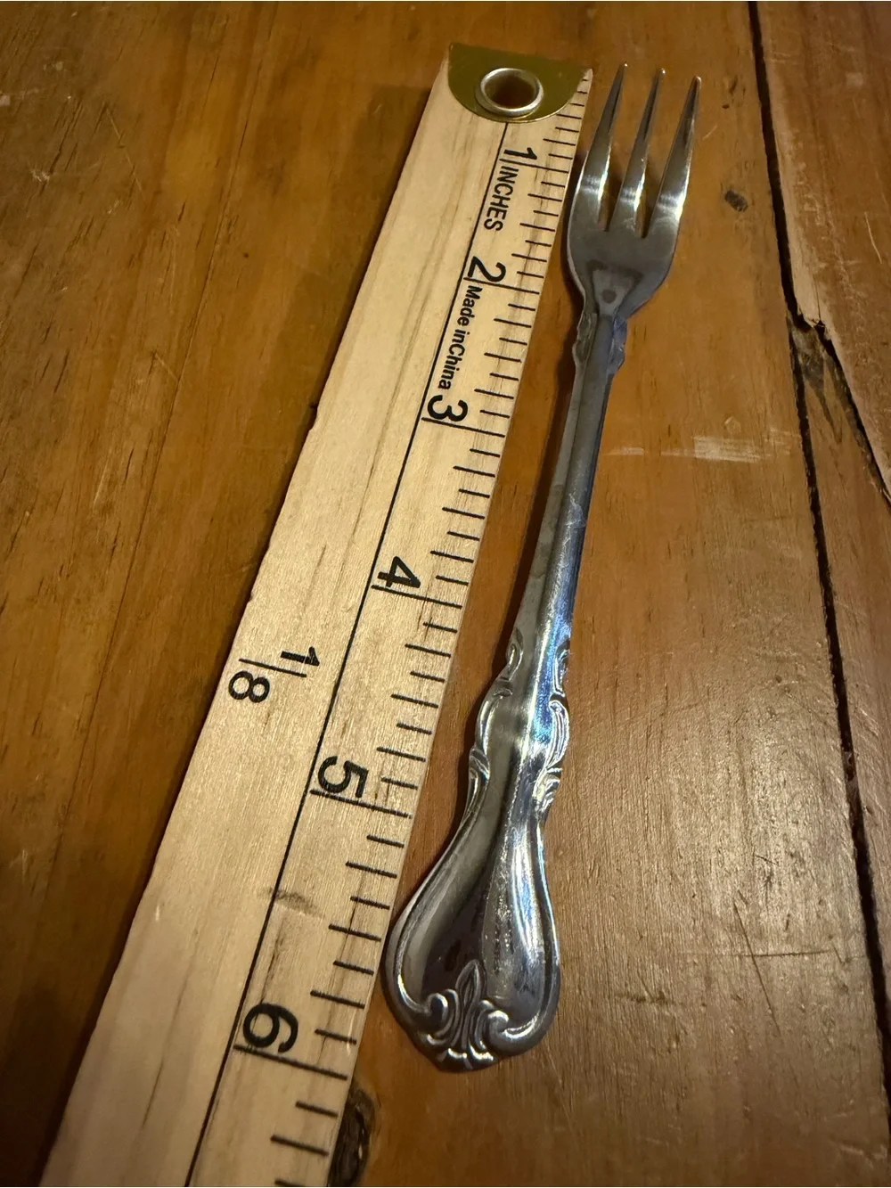 Cambridge Stainless Set of 10 Cocktail Seafood Appetizer Forks Fleur de Lis 6”